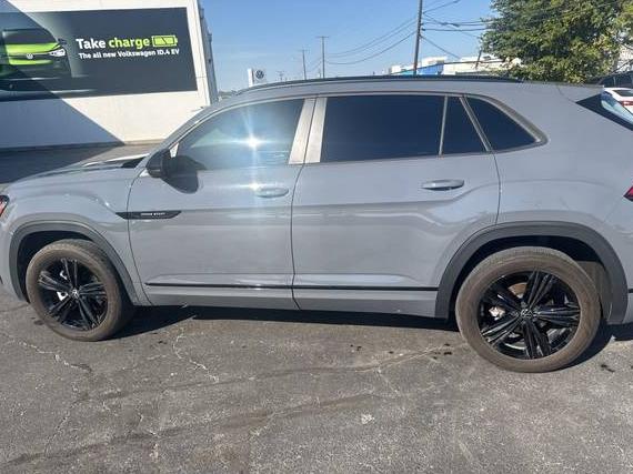 VOLKSWAGEN ATLAS CROSS SPORT 4MOTION 2023 1V2SC2CA5PC204686 image